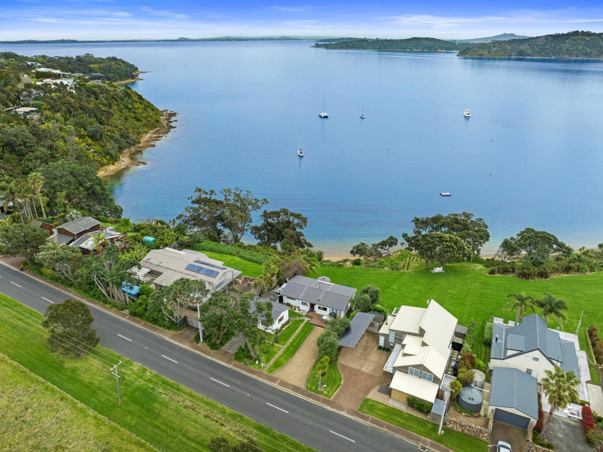 Peaceful Picnic Bay - Surfdale Holiday Home Экстерьер фото
