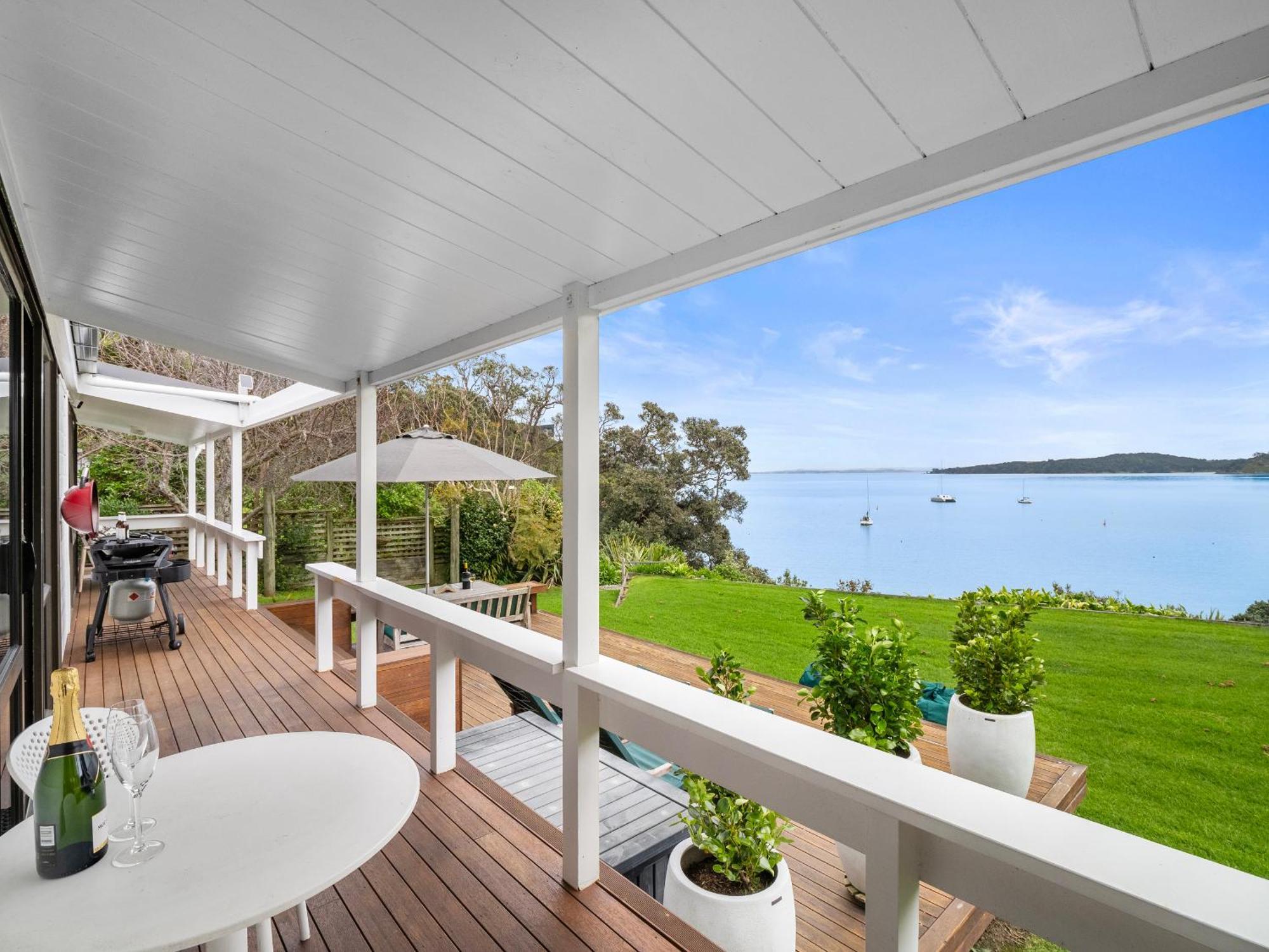 Peaceful Picnic Bay - Surfdale Holiday Home Экстерьер фото
